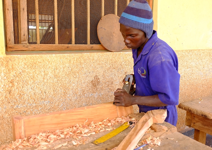 いつかは土地を買って、アパートを建てて、子どもに大学教育を受けさせたい