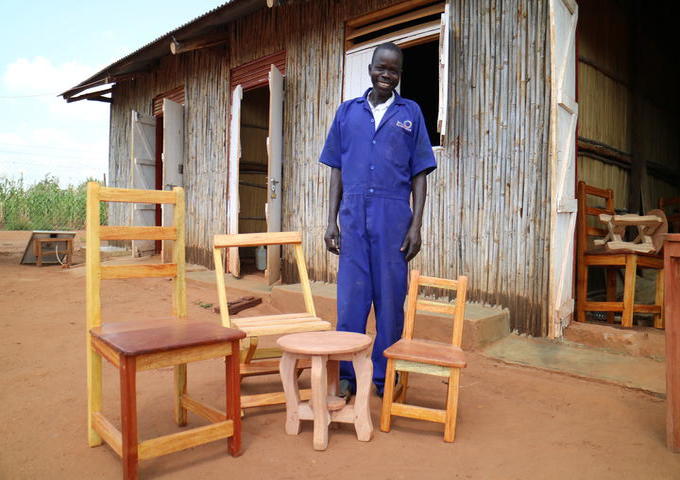 難民居住区のお父さん、35歳の挑戦。