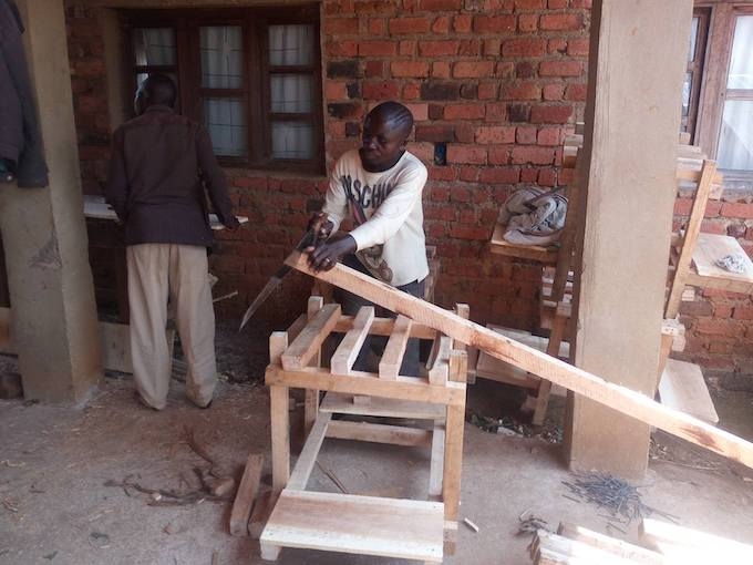 地元の若者への仕事支援