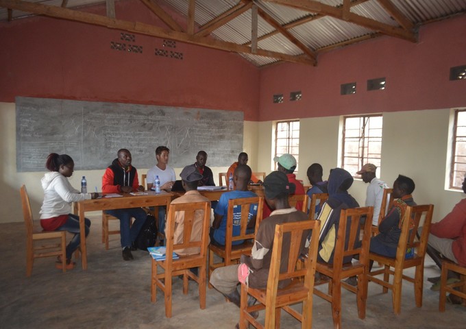 一歩ずつ、自分たちの力で成長する人々