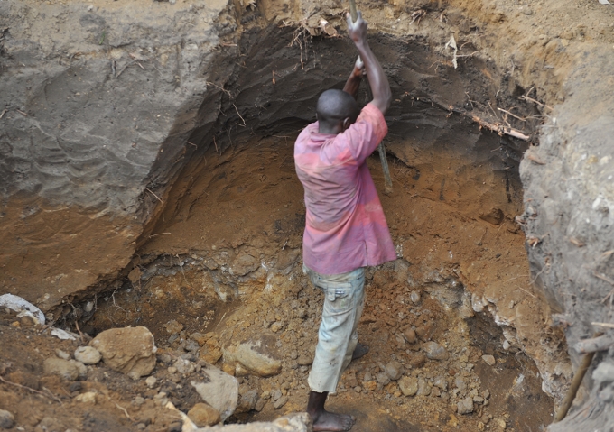 紛争の根源にある、社会の分断と紛争鉱物