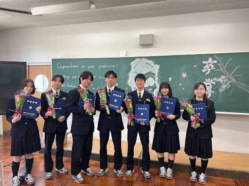 グローバル人財育成事業の第1期生、感動の卒業式